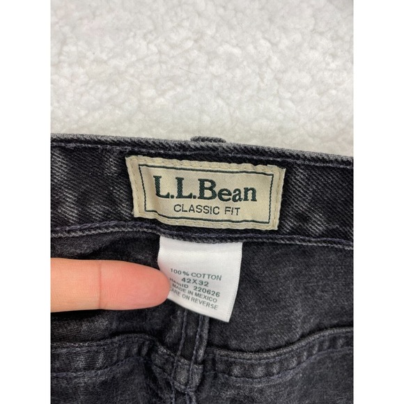 L.L. Bean Mens Double L Classic Fit Jeans 42x32 Black Straight Leg Cotton Denim - Picture 7 of 8